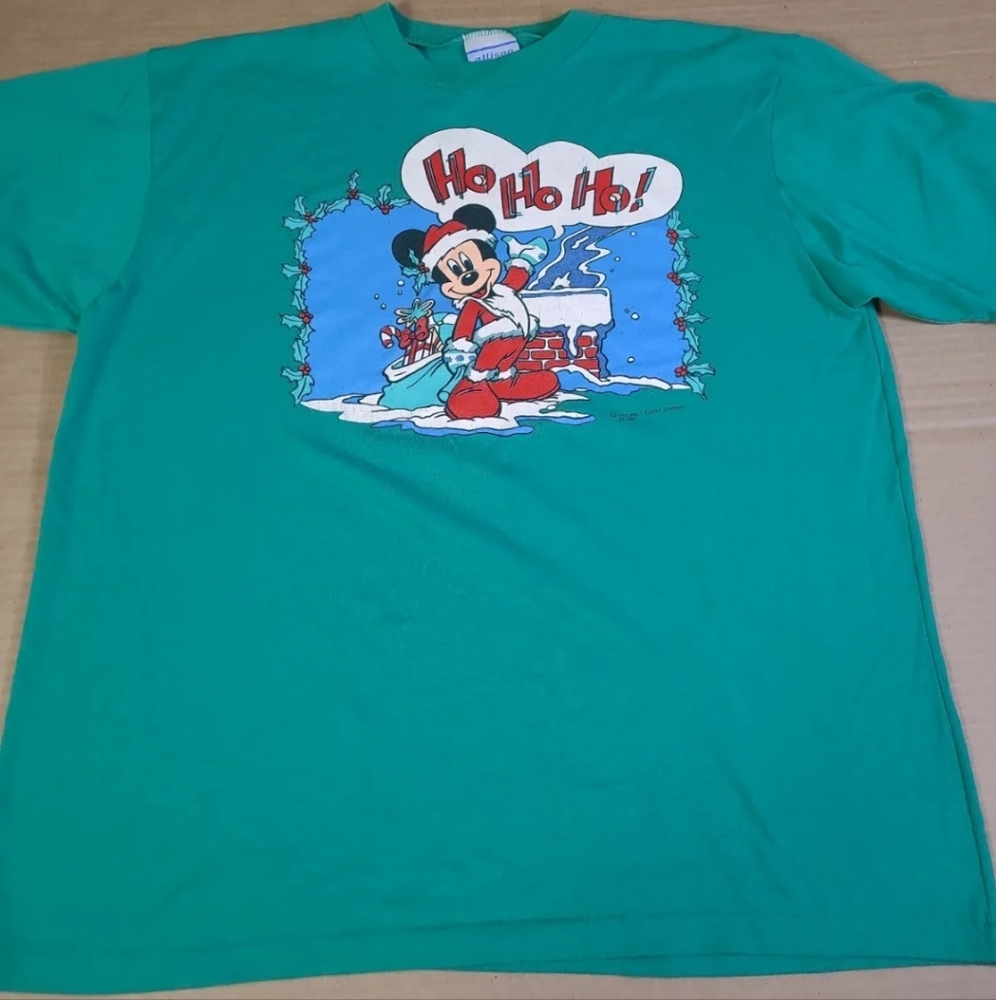 Vintage 80s Mickey Mouse Santa T-Shirt  22x26.5 in Disney Single Stitch USA Made